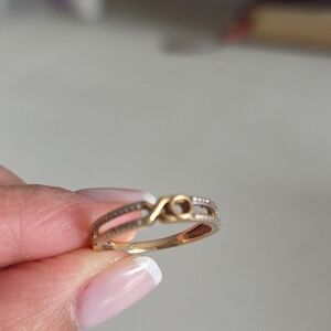 Solid Gold Knot Accent Women’s Ring - Elegant Gold Finish